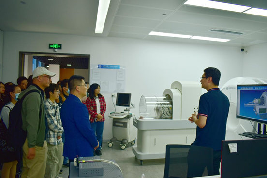 1.参观劳特伯生物医学成像研究中心